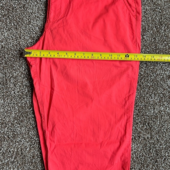Dockers Coral Cropped Pants - Picture 5 of 8